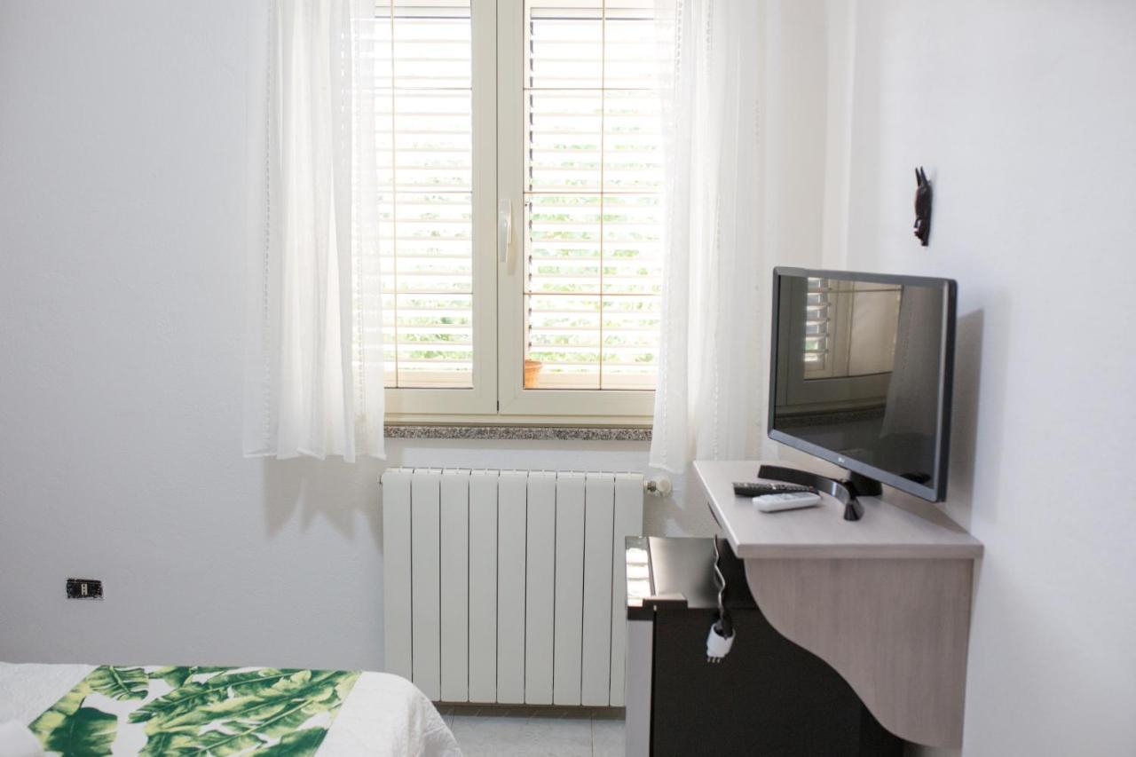 B&B La Quercia Budoni, Tanaunella Bagian luar foto
